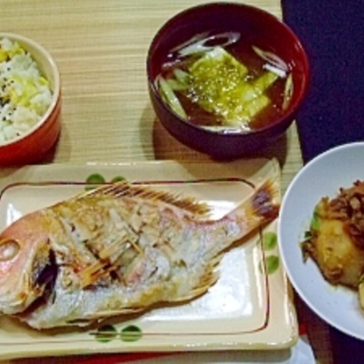 豆腐とトロロ昆布のお吸い物